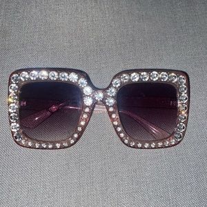Big pink sunglasses with diamond frame